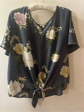 nine britton Charcoal Floral V-Neck Tie-Front Blouse